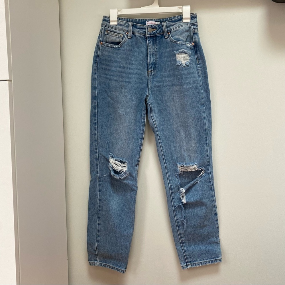 Shoedazzle ripped mom jeans size 27